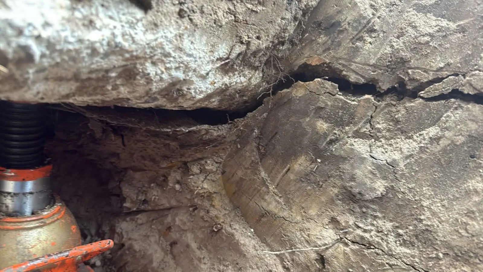ROMAN FOUNDATION REPAIR